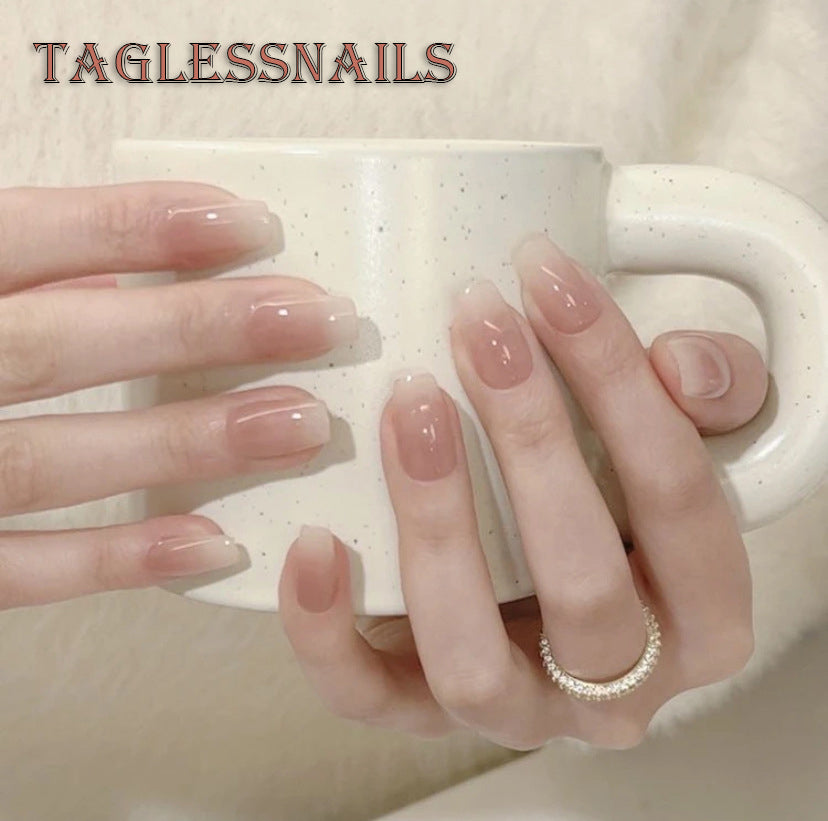 Simple and Chic Everyday Press-On Nails