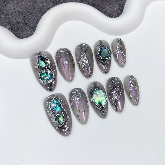 Baroque Aurora | Gray & Silver | Almond | Metallic Sculpture | Press On Nails