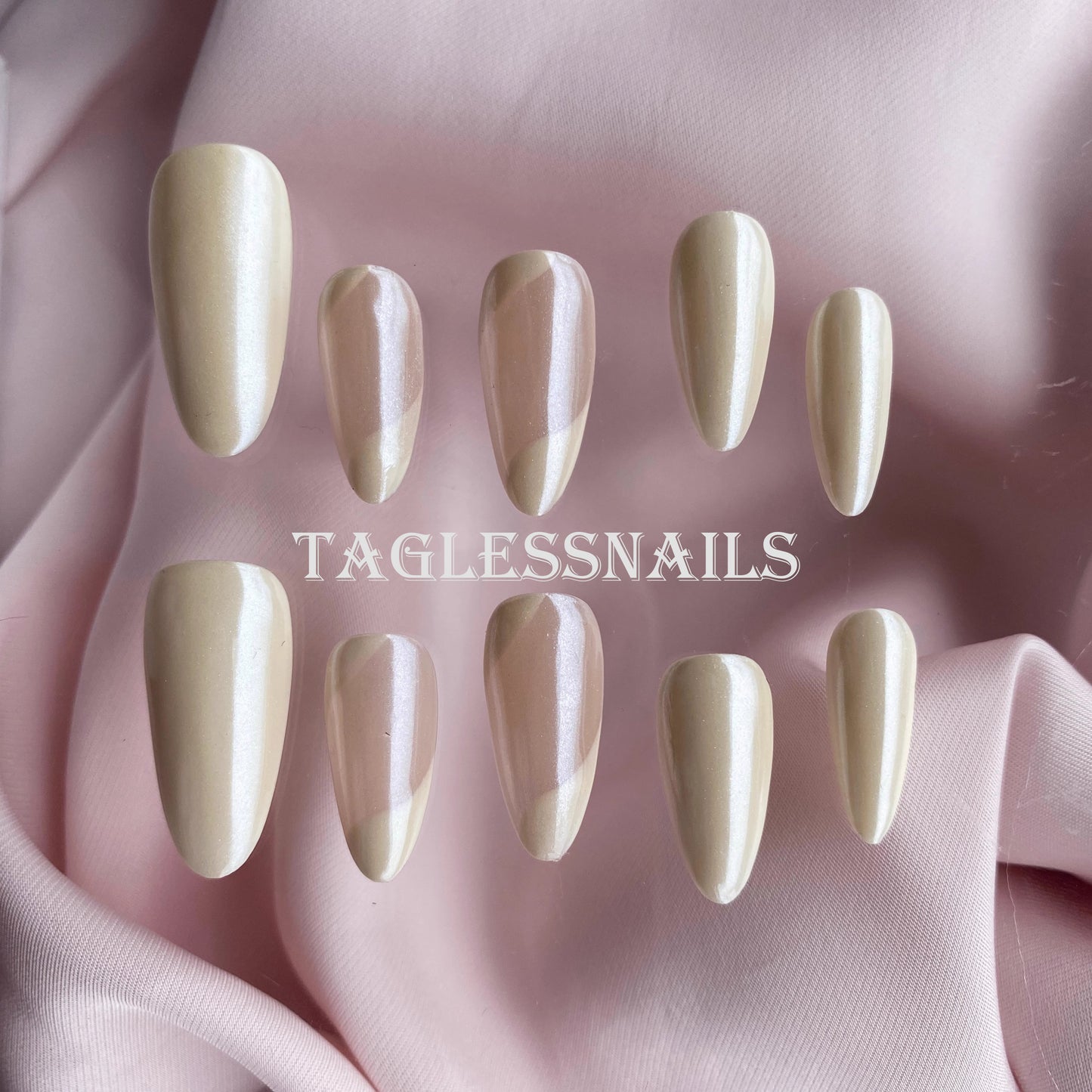 CHAMPAGNE AMBER ALMOND NAILS-TAGLESSNAILS
